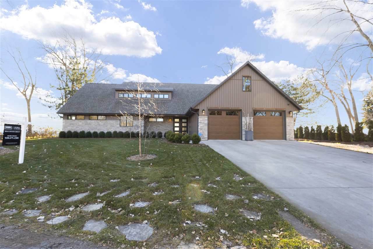1049 Brighton Drive - Photo 1
