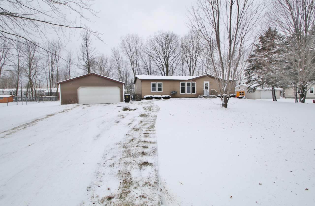 1242 Melissa Boulevard - Photo 1