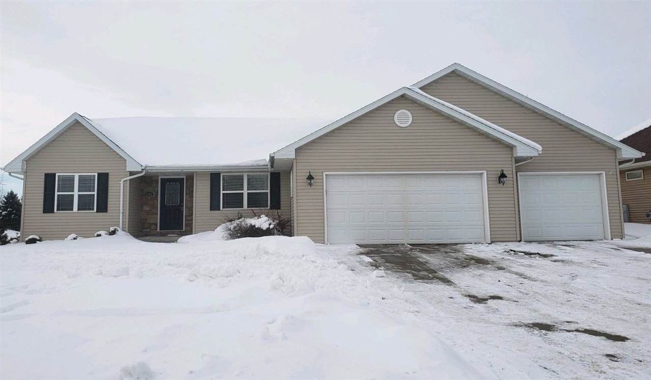 4901 Providence Avenue - Photo 1