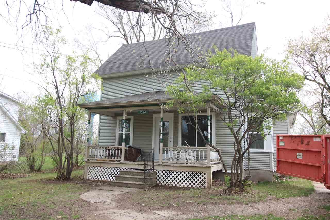 1020 Webster Avenue - Photo 1