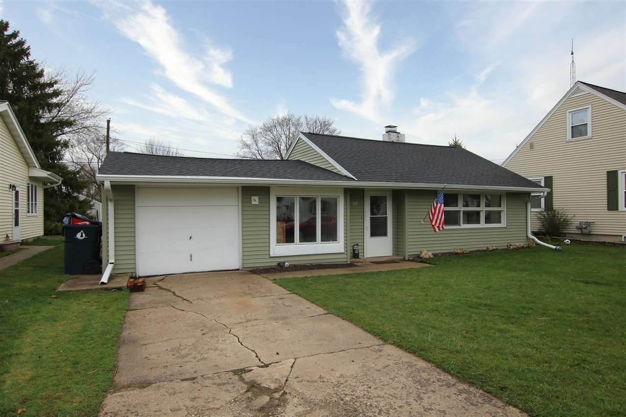 307 15TH Street - Photo 1