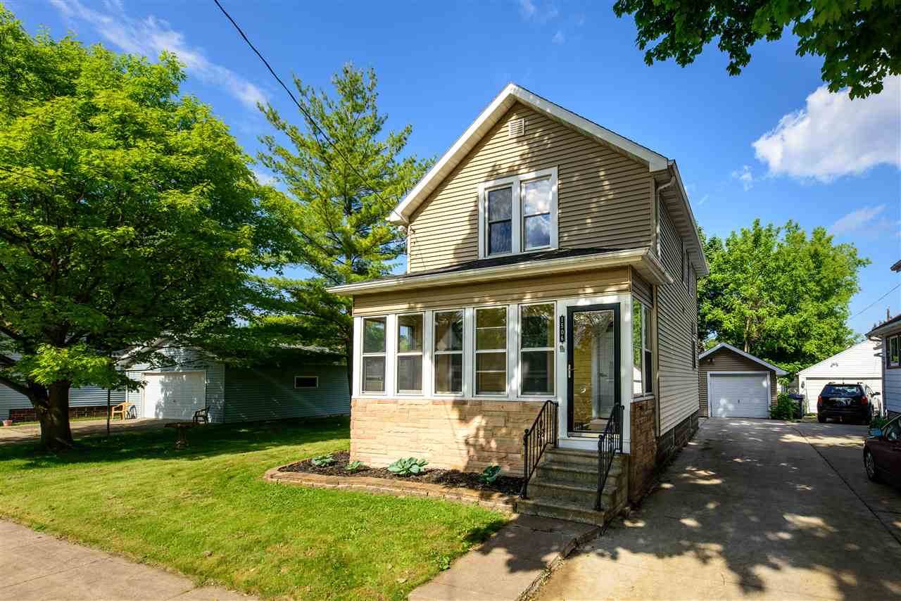 1506 Walnut Street - Photo 1