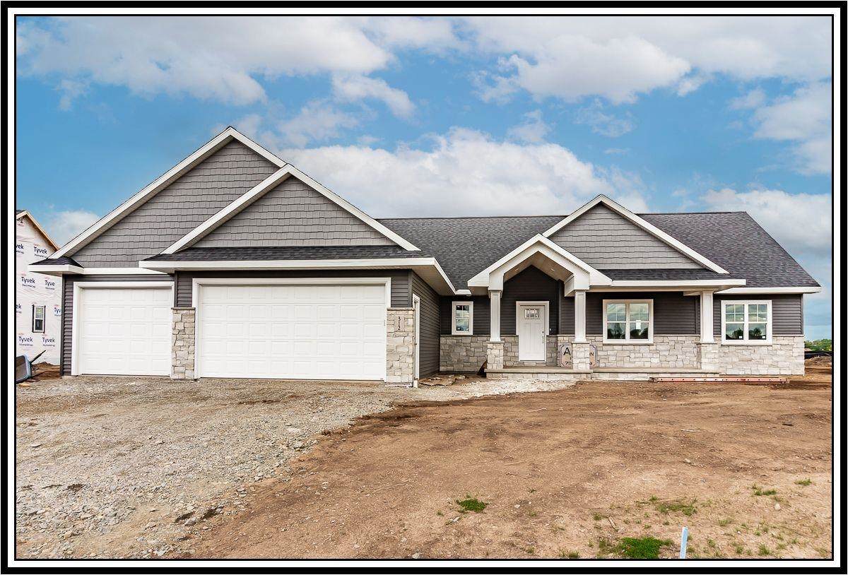312 Spartan Drive - Photo 1
