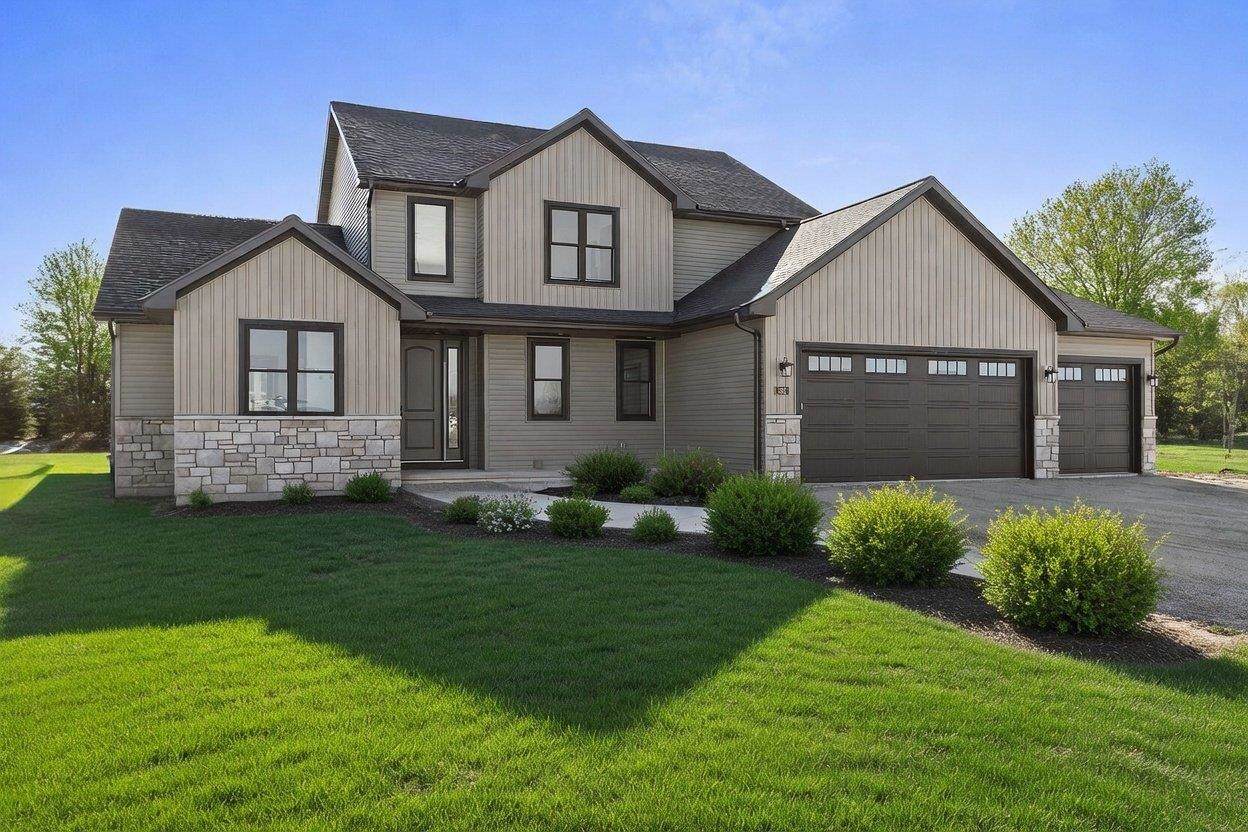 302 Lansdowne Street - Photo 1