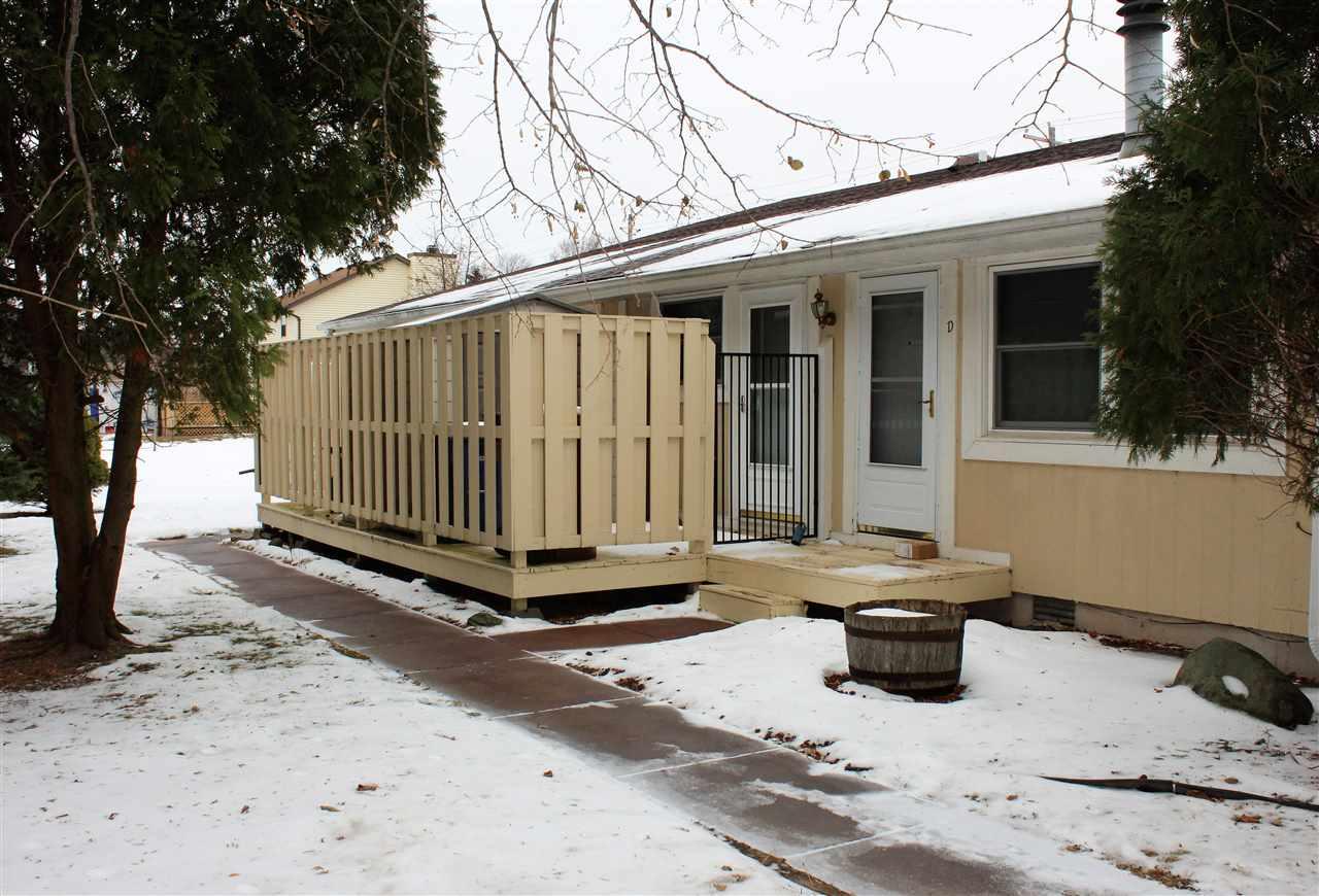 961 7TH Street - Photo 1
