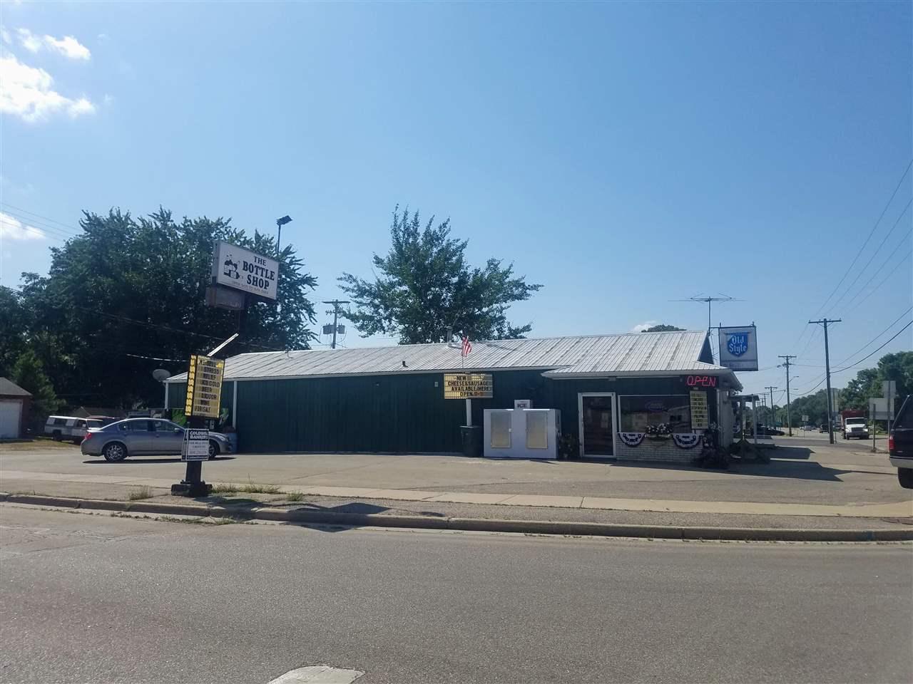 303 Shawano Street - Photo 1