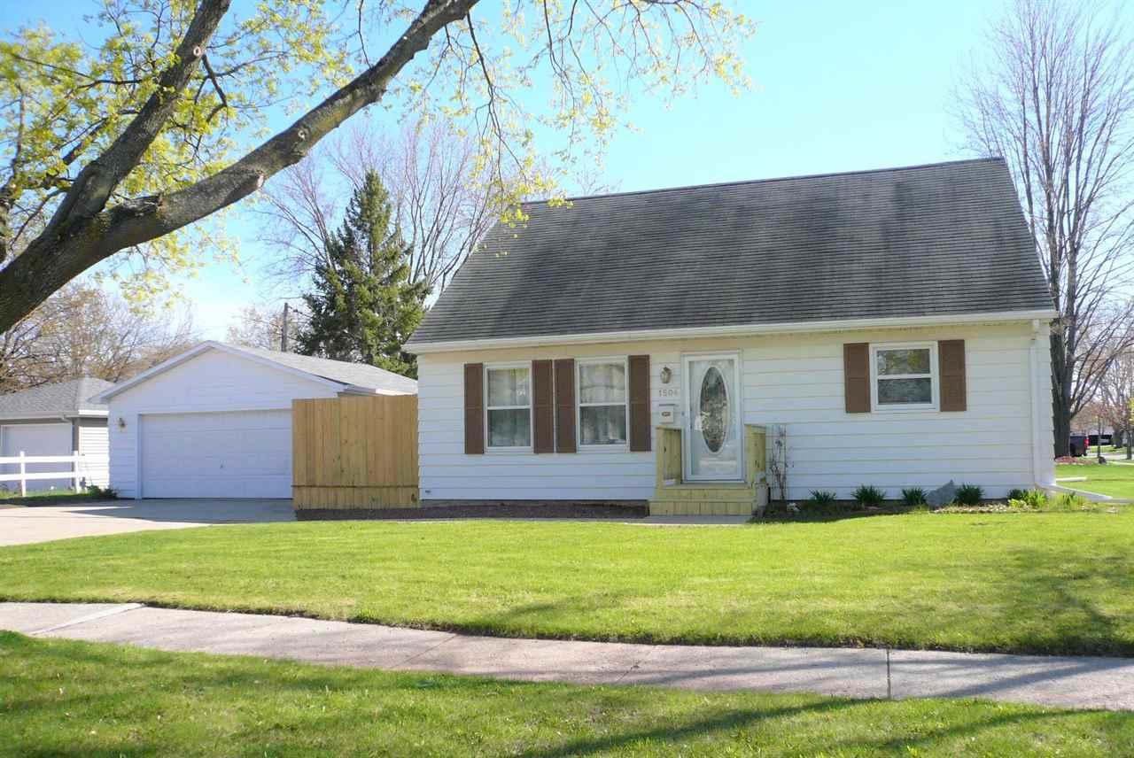 1504 Cook Street - Photo 1