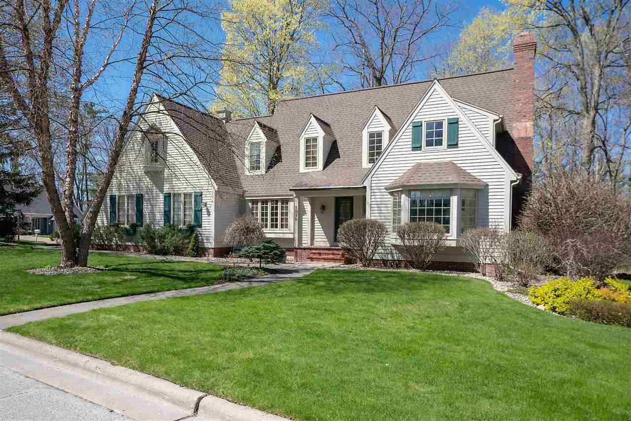 1020 Village Green Court - Photo 1