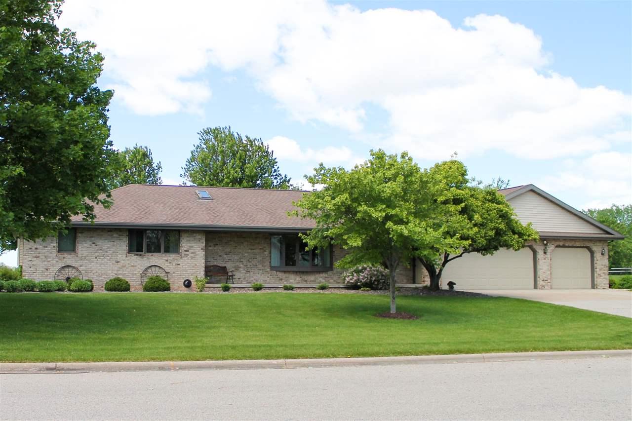 N4277 Oak Lane - Photo 1