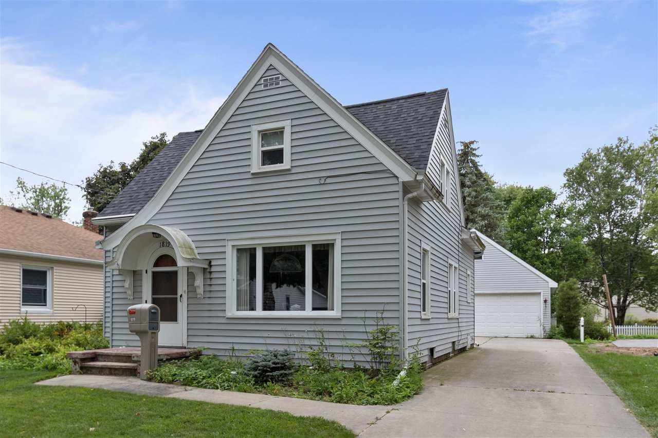 1819 Appleton Street - Photo 1