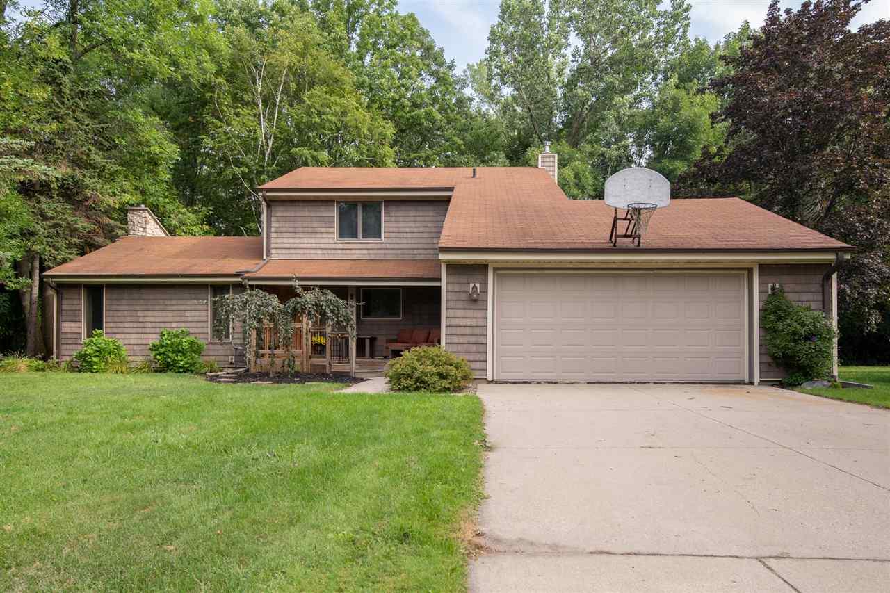 1016 Stardust Drive - Photo 1