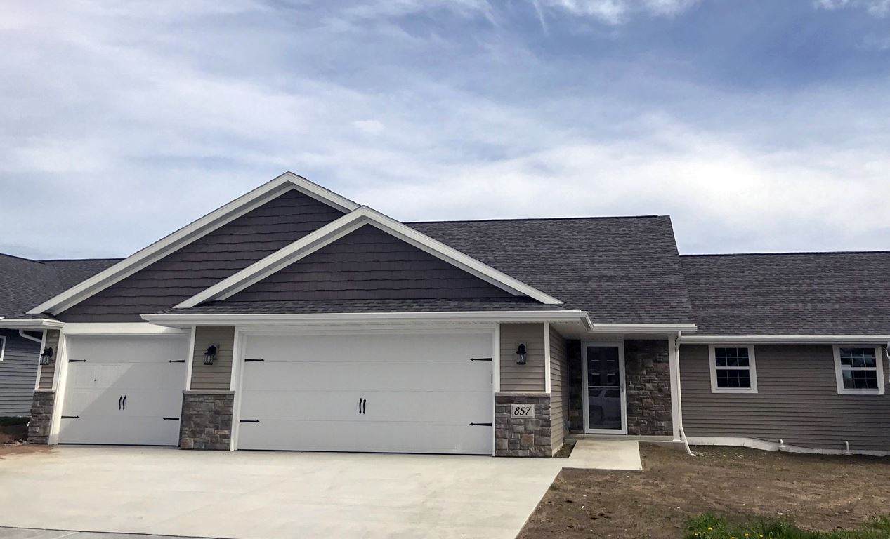 822 Sharon Lane - Photo 1