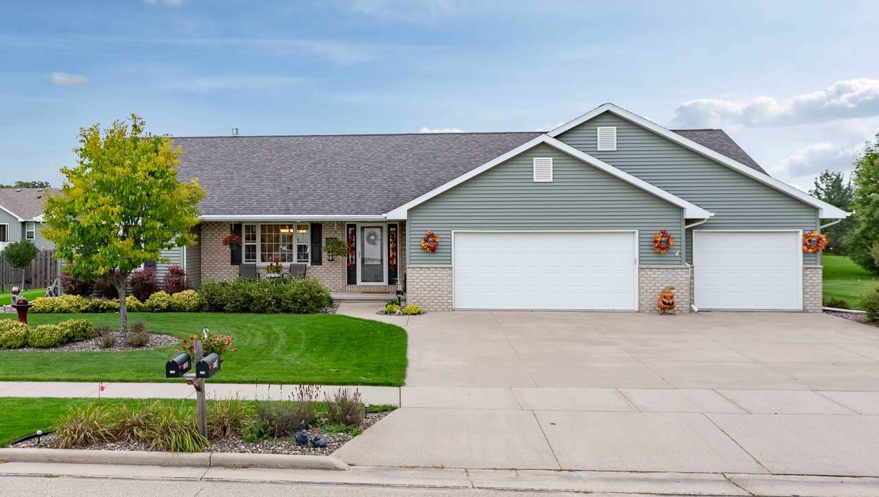 1608 Lone Oak Drive - Photo 1
