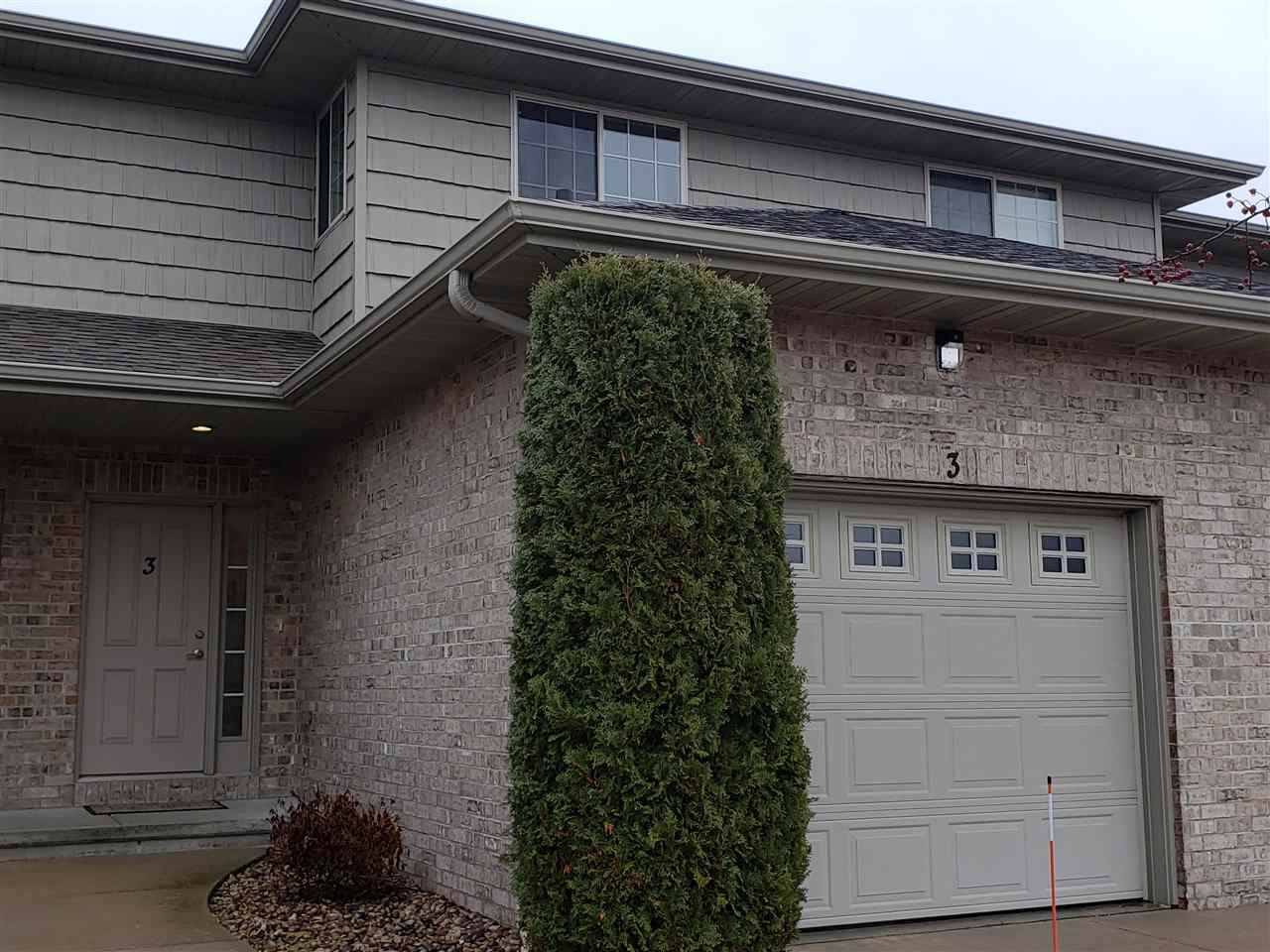1694 Main Circle - Photo 1