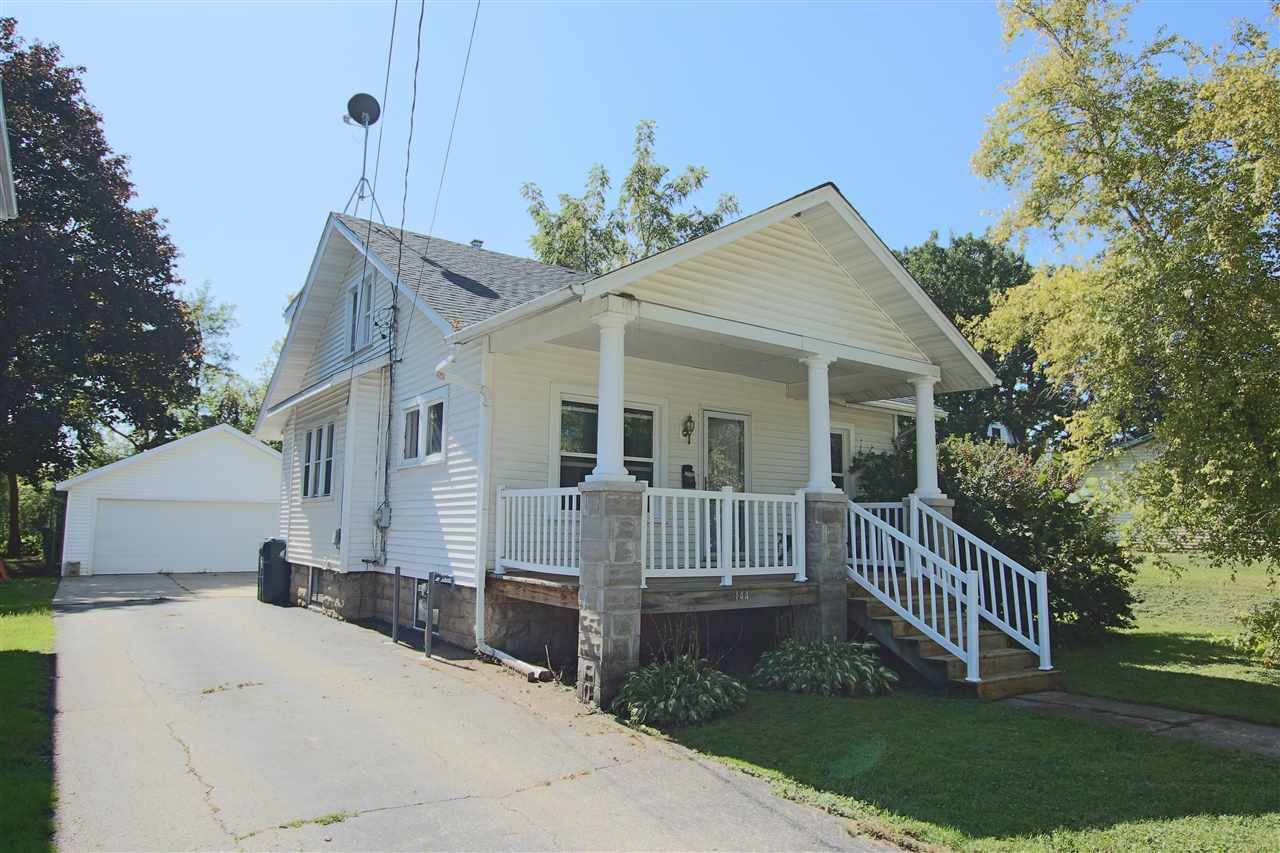 144 9TH Street - Photo 1