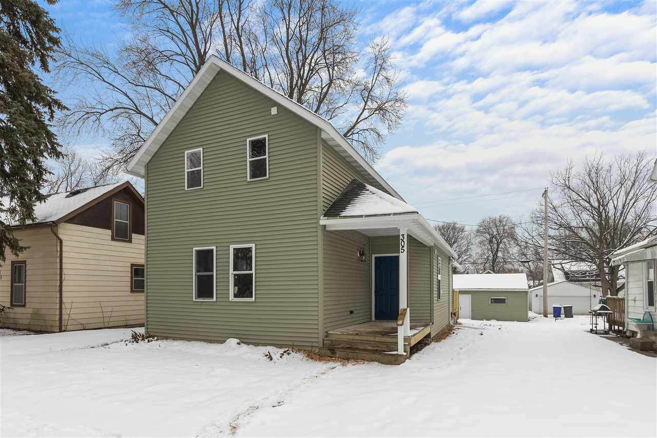 305 6TH Street - Photo 1