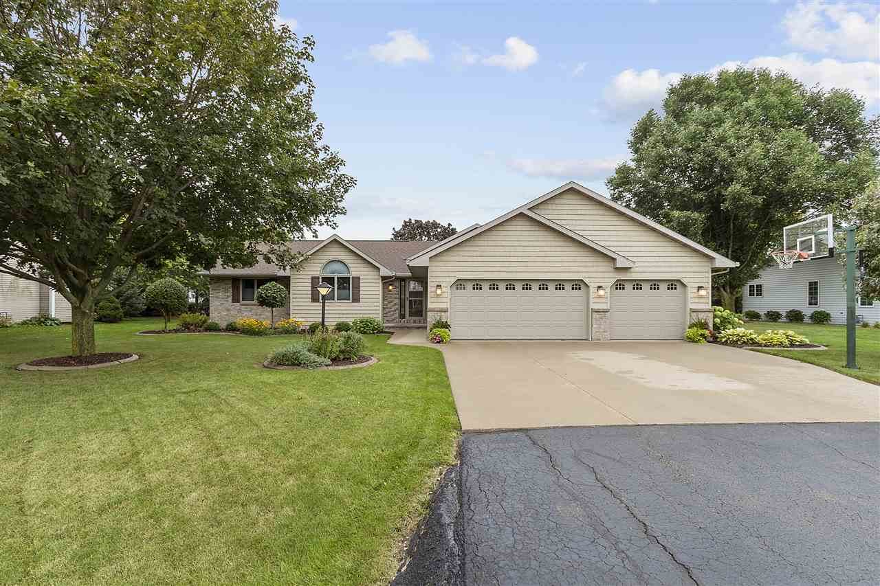N9565 Opal Court - Photo 1