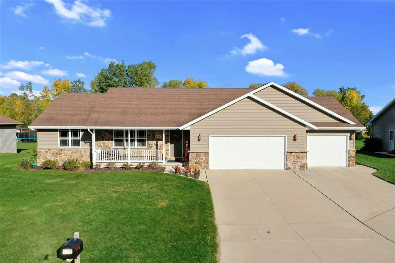 924 Whimbrel Way - Photo 1