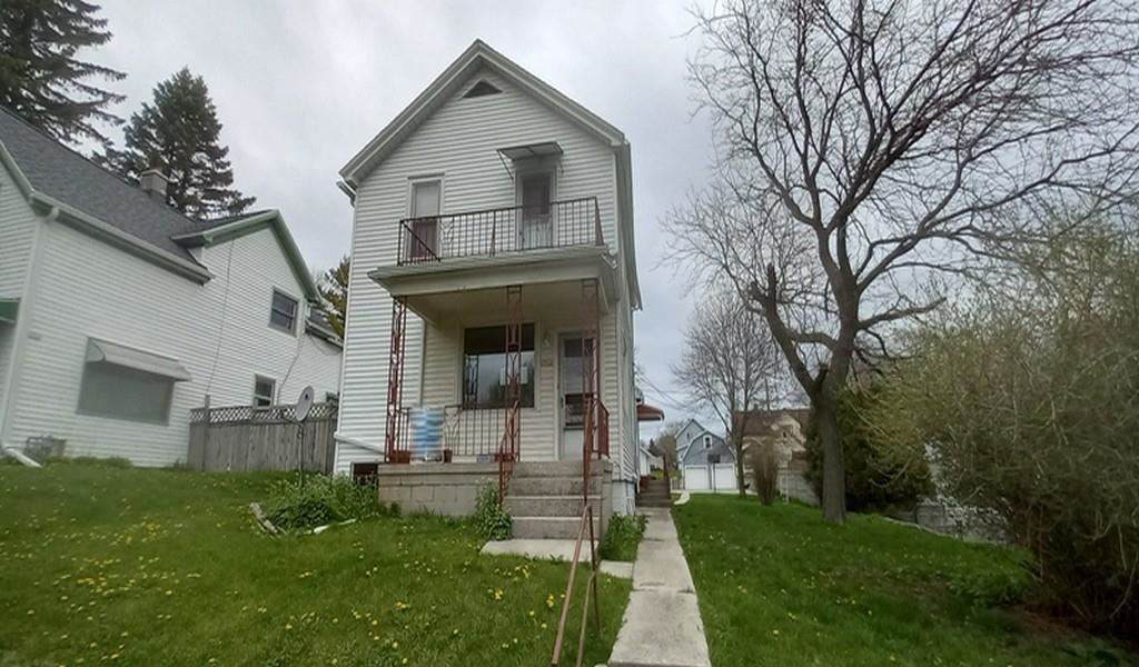 1712 Wisconsin Avenue - Photo 1