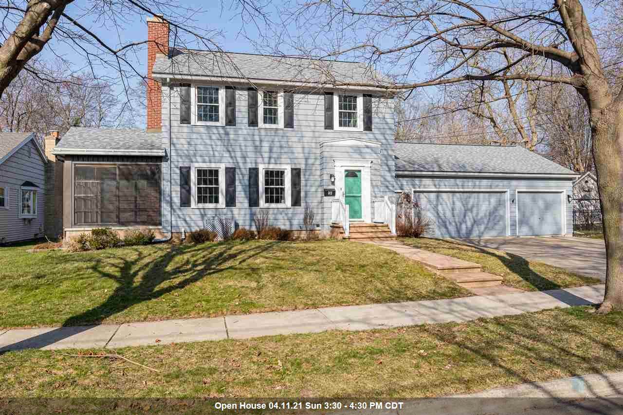 312 11TH Street - Photo 1