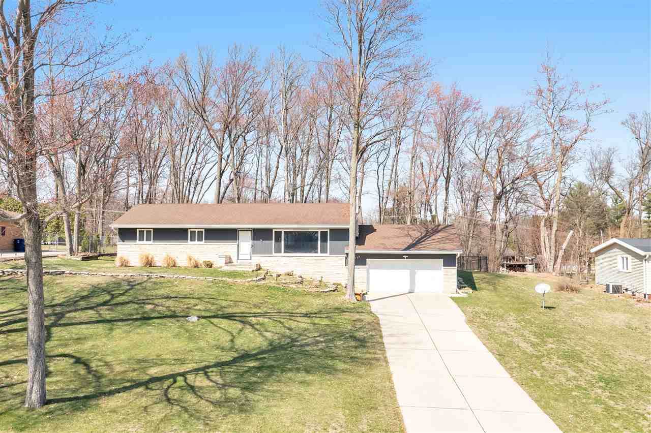 2738 Oakwood Drive - Photo 1