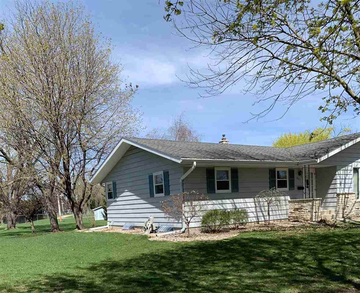 861 Mequon Avenue - Photo 1