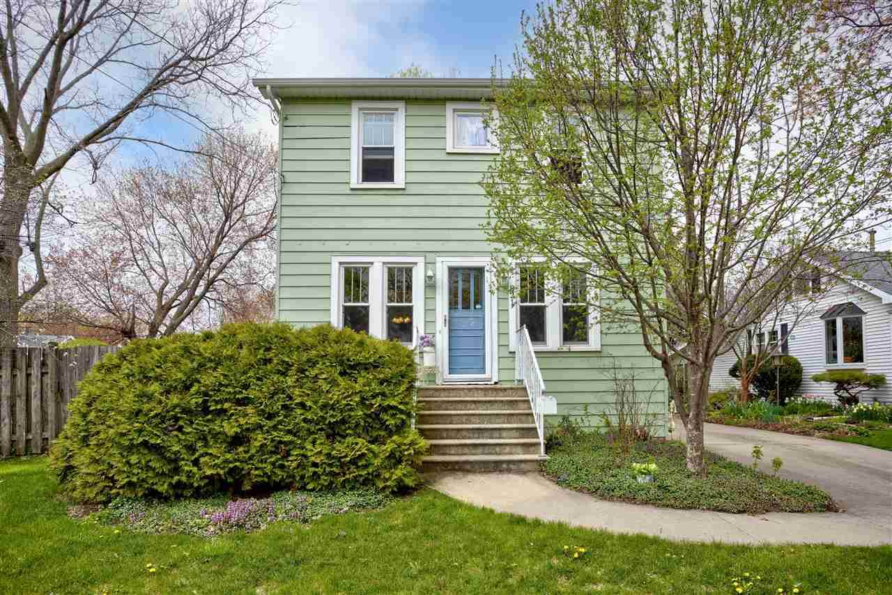 821 Evans Street - Photo 1