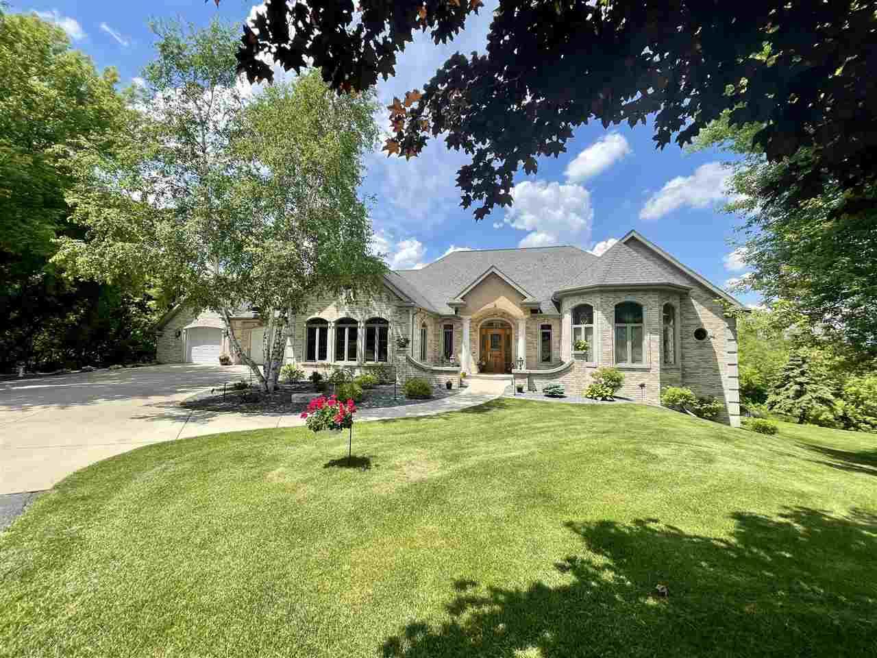 N5538 Glacier Court - Photo 1