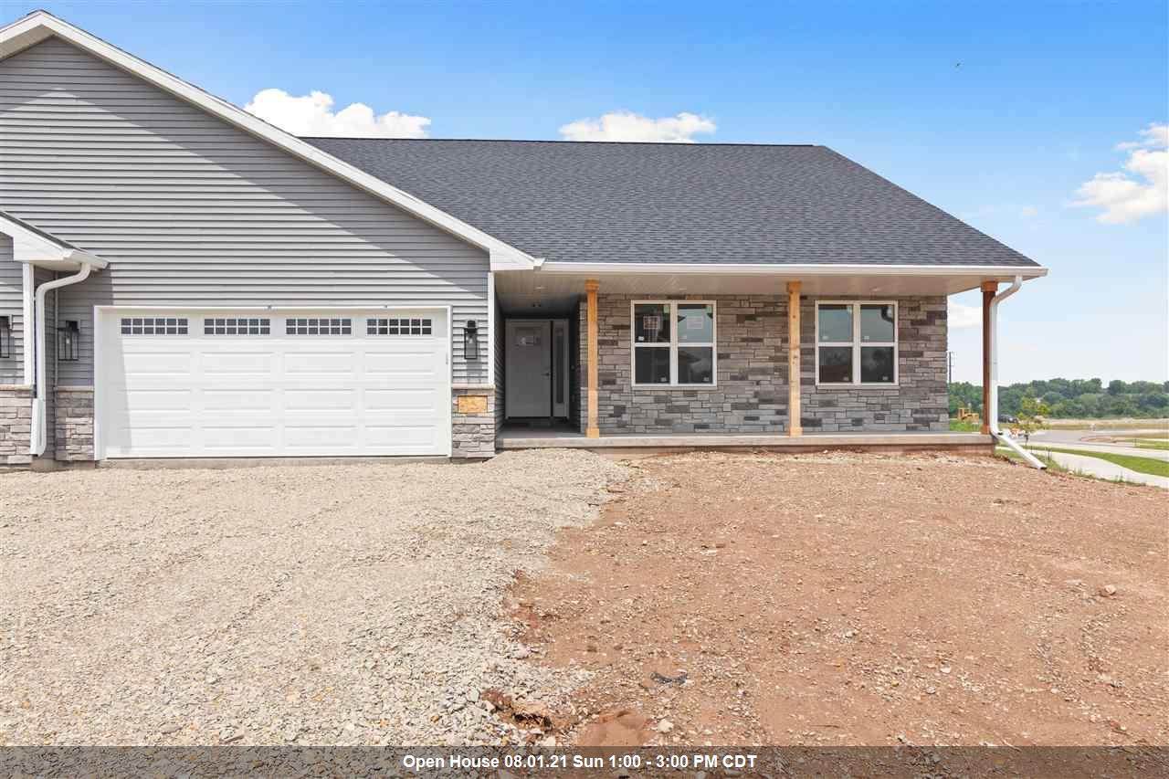 214 Clubhouse Lane - Photo 1