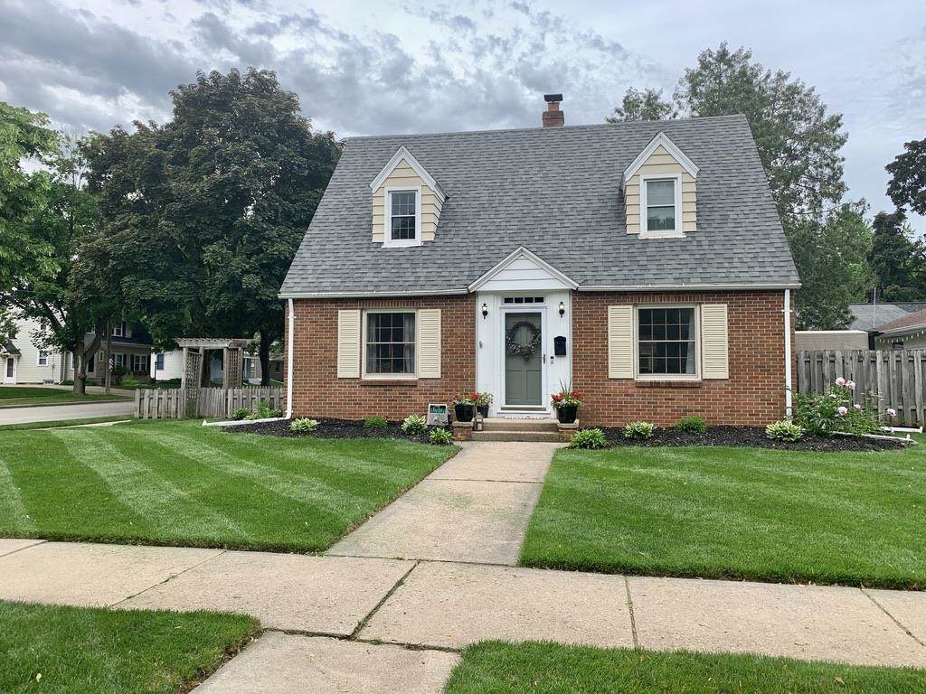 620 Mueller Street - Photo 1