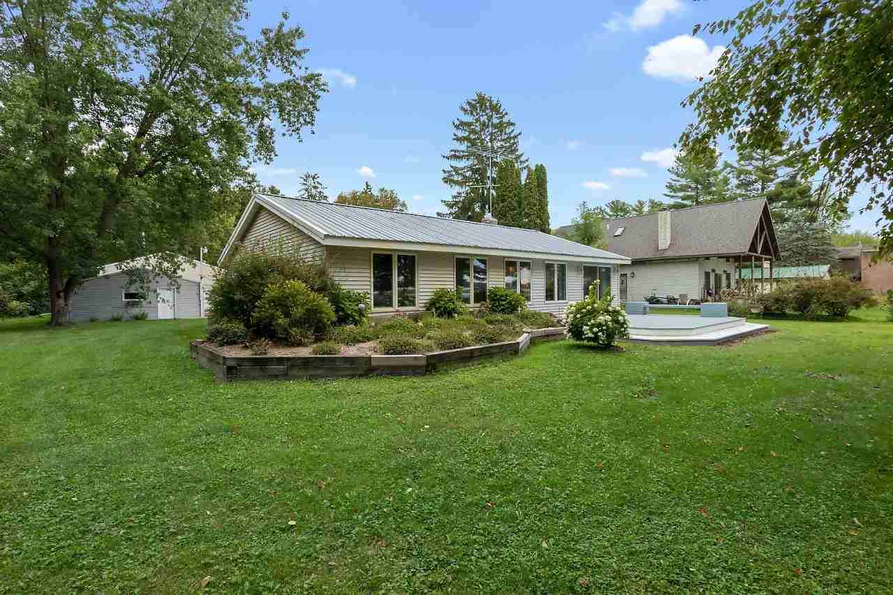 E5617 North Shore Road - Photo 1