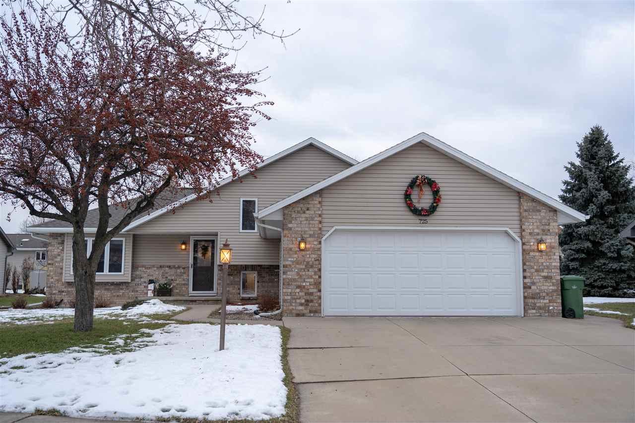 725 Stonegate Drive - Photo 1