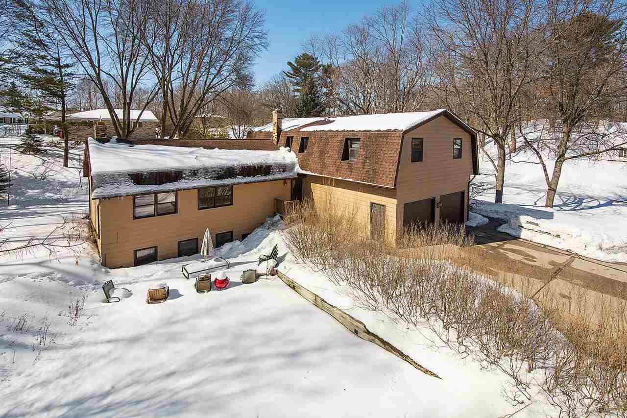 325 Indian Springs Drive - Photo 1