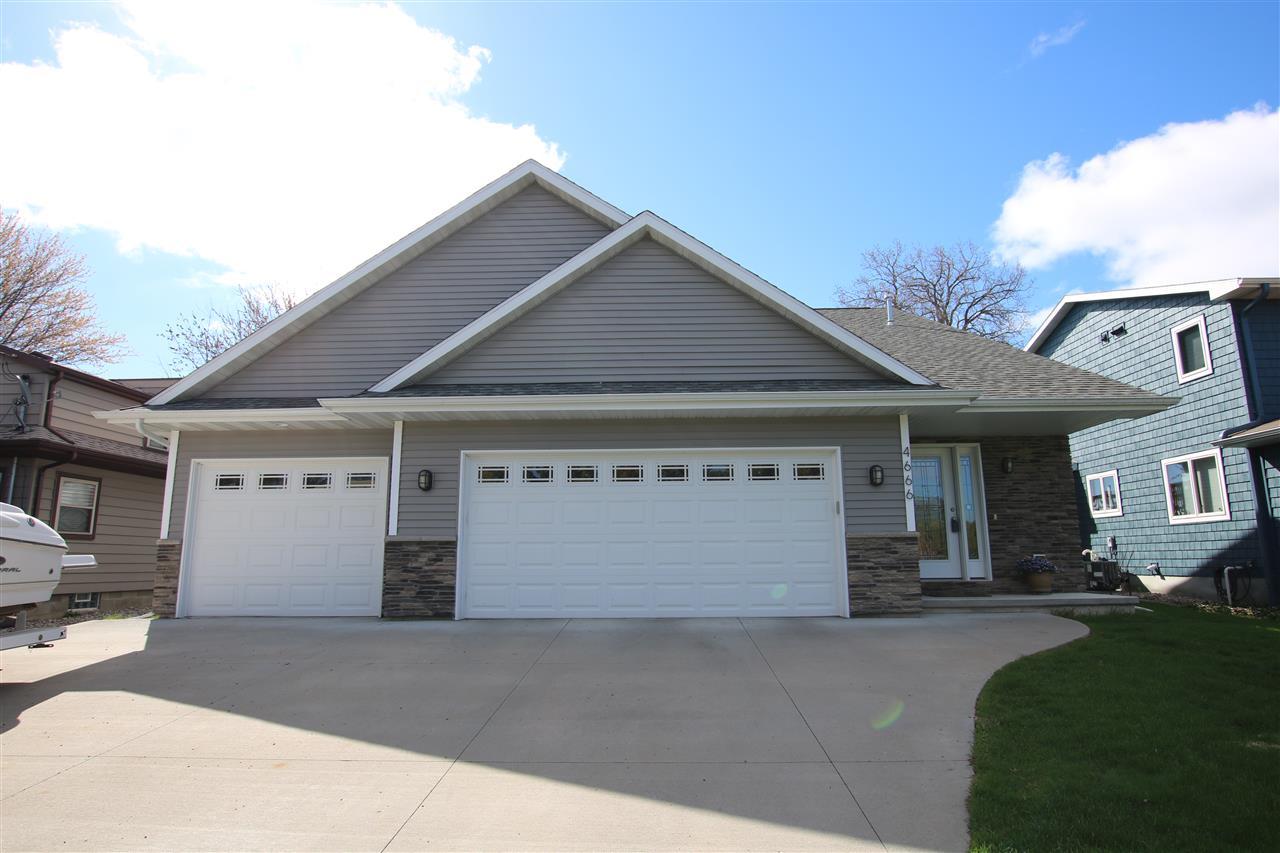 4666 Island View Drive - Photo 1