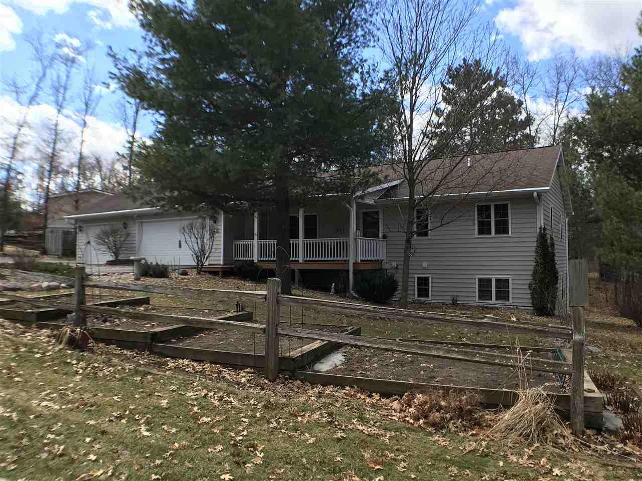 N7265 Cozy Oaks Circle - Photo 1