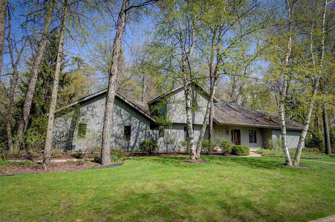 2428 Woodland Terrace - Photo 1