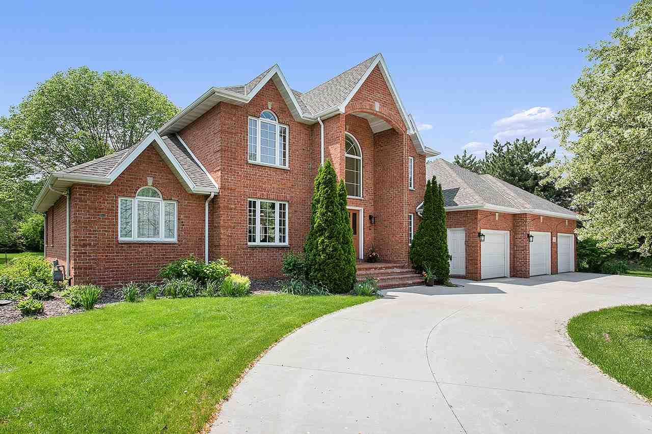 331 Arbor Lane - Photo 1