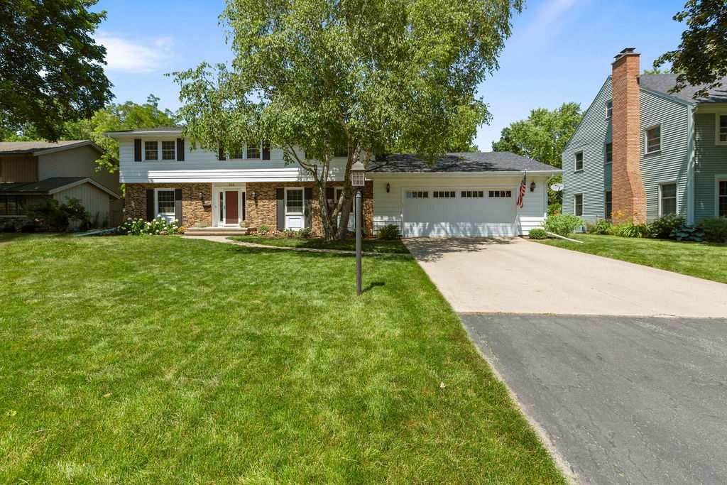 556 Riford Road - Photo 1