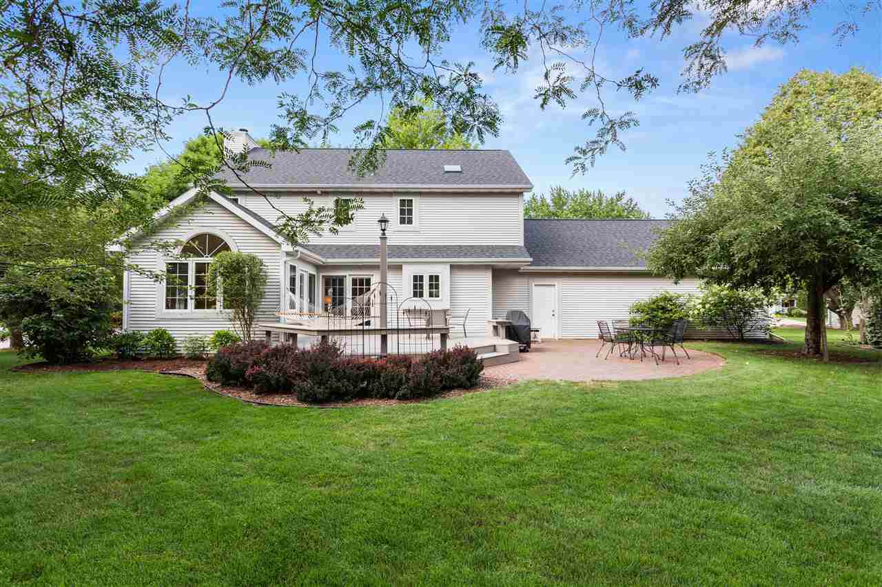 1024 Stuart Drive - Photo 1
