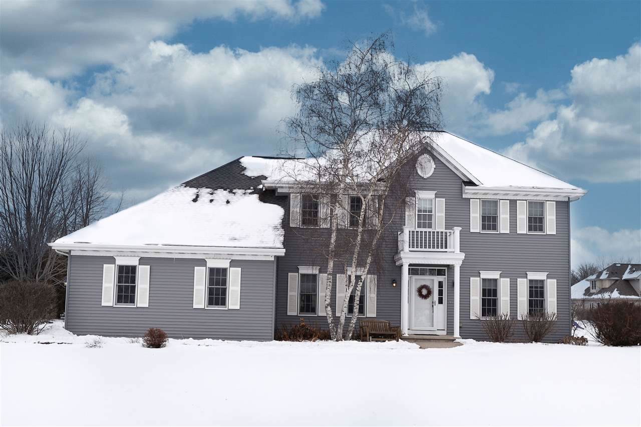 340 Thackery Drive - Photo 1