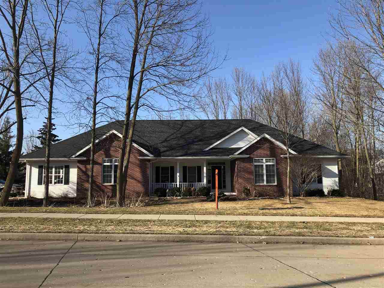 2100 Windsor Court - Photo 1