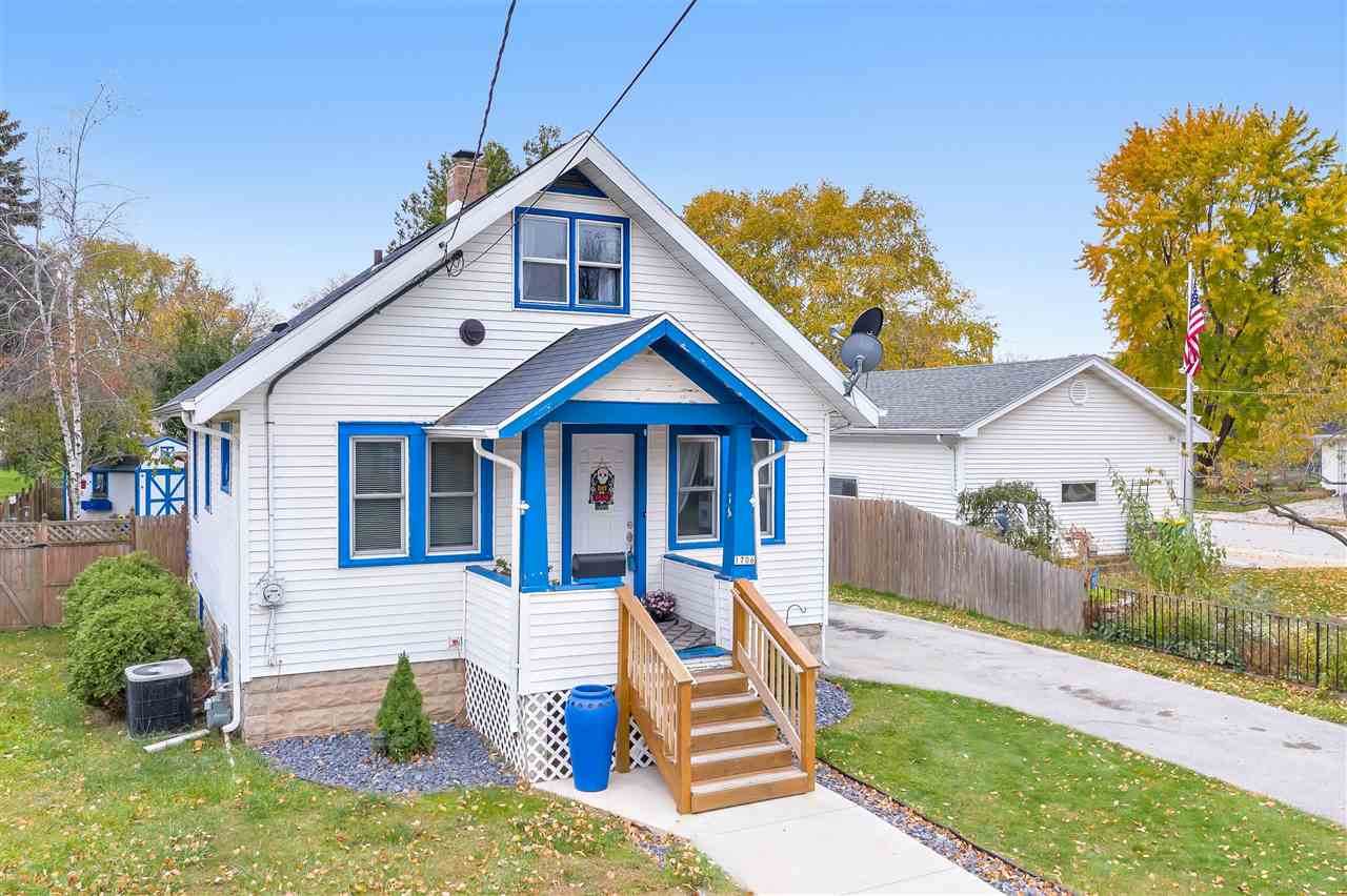 1706 Smith Street - Photo 1