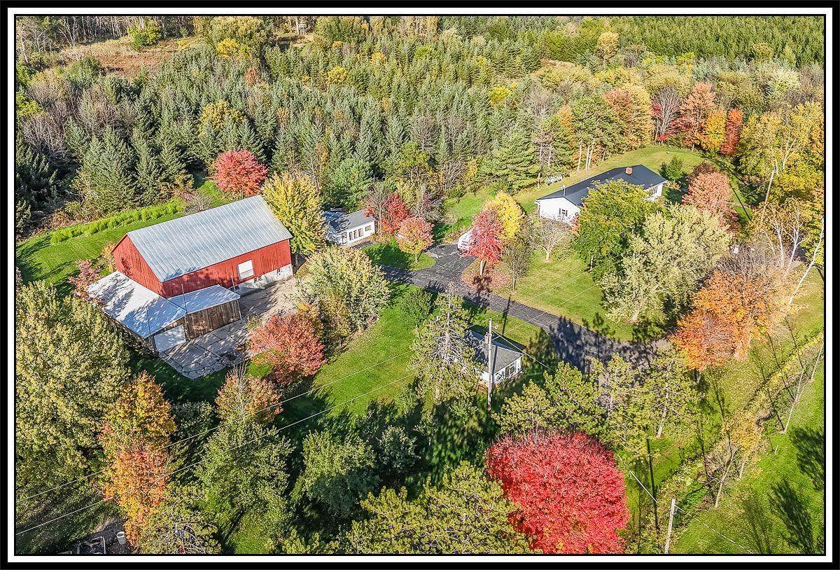 E8130 Flease Road - Photo 1