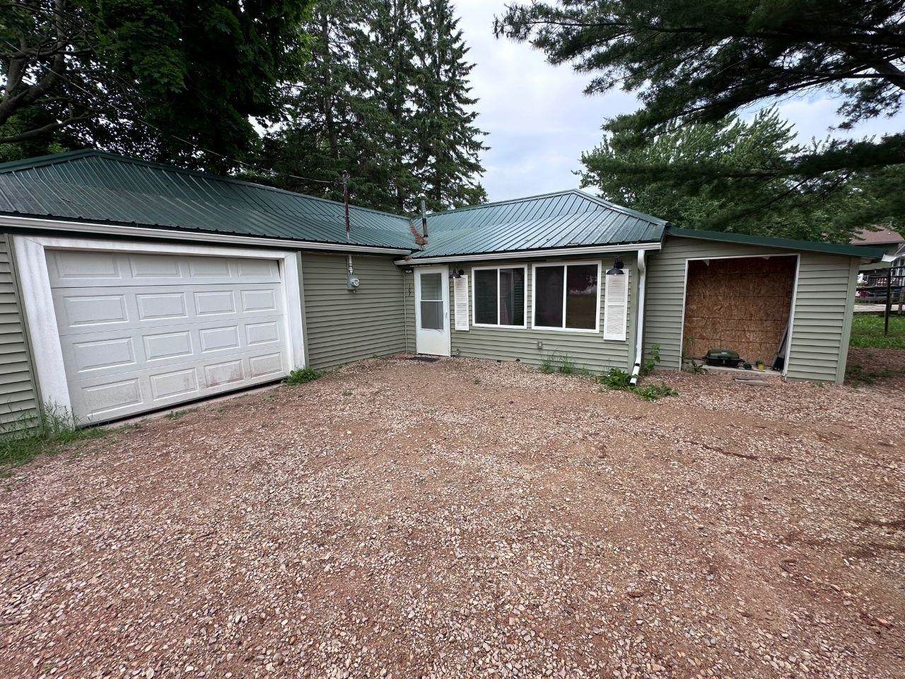 107 Forest Avenue - Photo 1