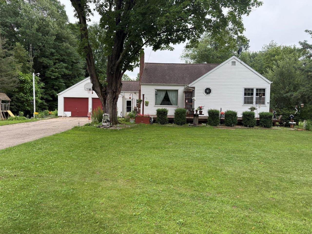 N10727 Lakeshore Road - Photo 1