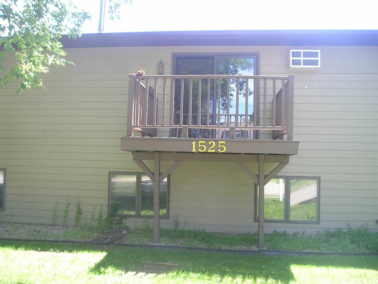 1525 Witzel Avenue - Photo 1