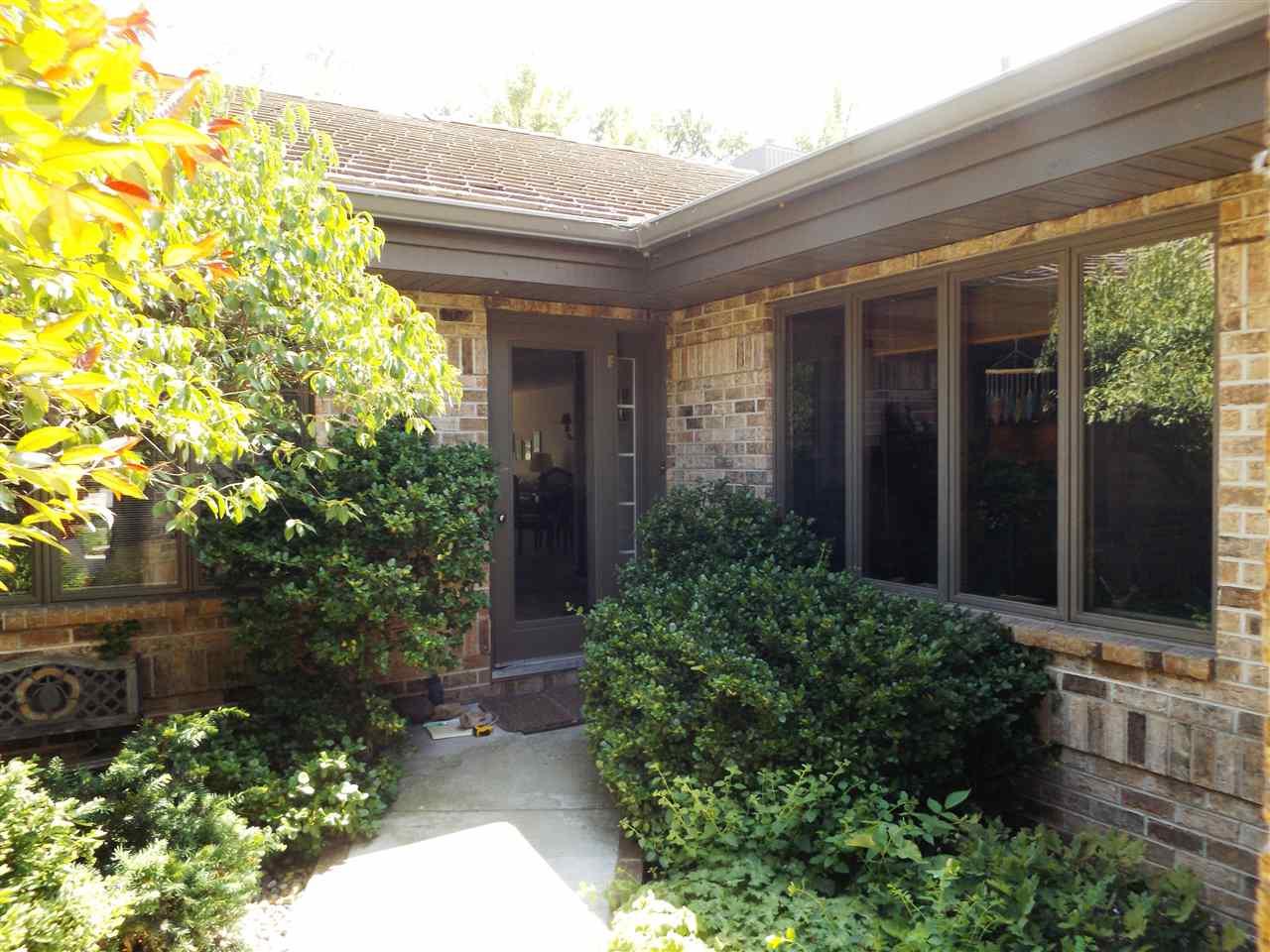 2703 Fox Run - Photo 1