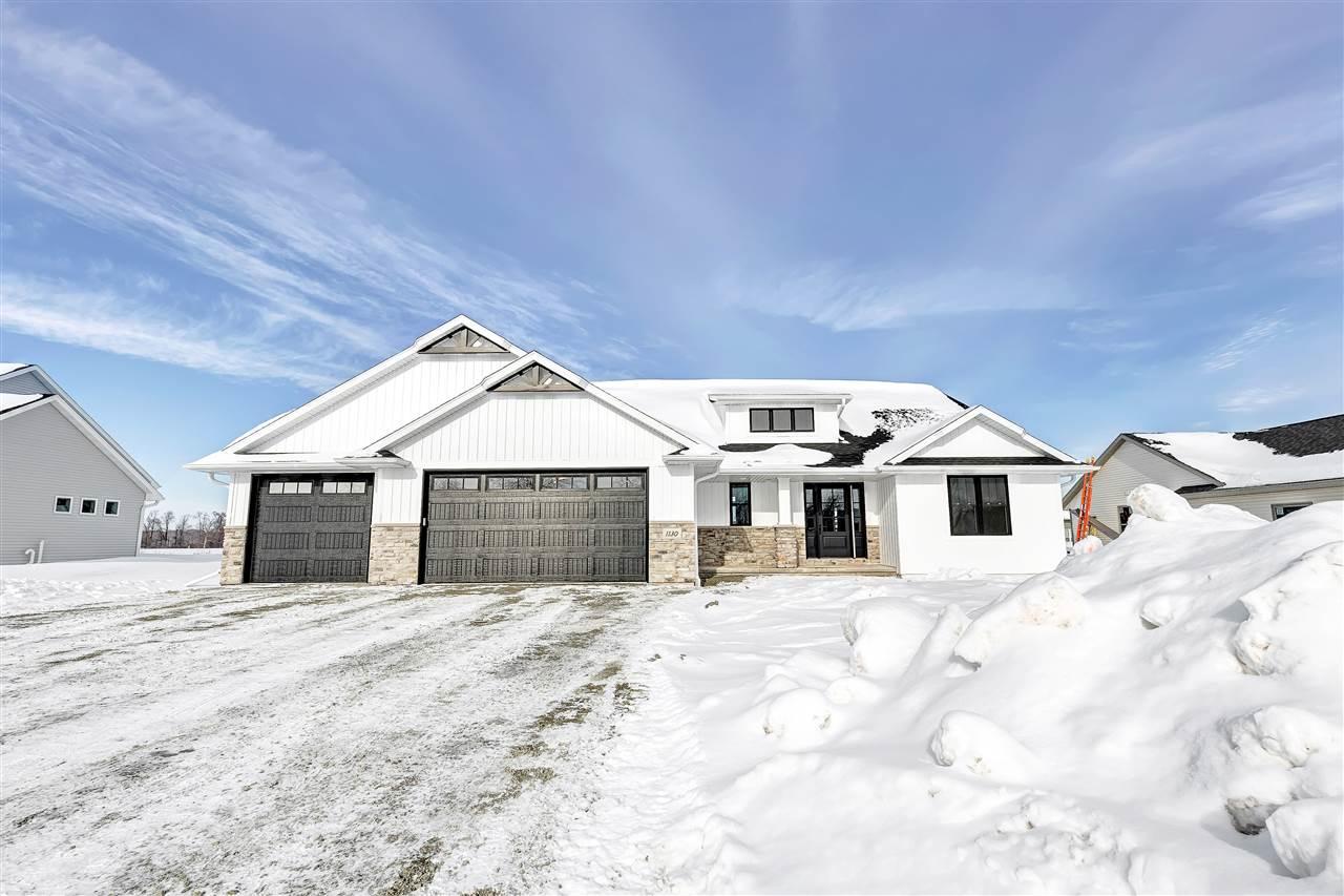 1130 Applewood Drive - Photo 1
