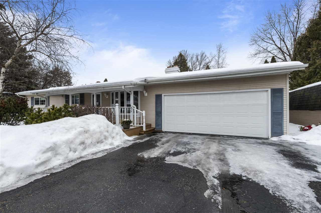 222 Stanley Street - Photo 1