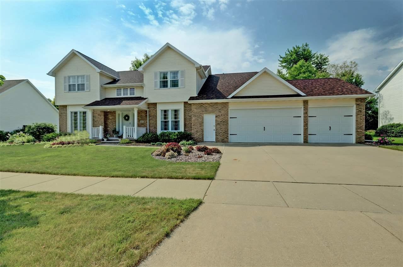 225 Fernwood Lane - Photo 1